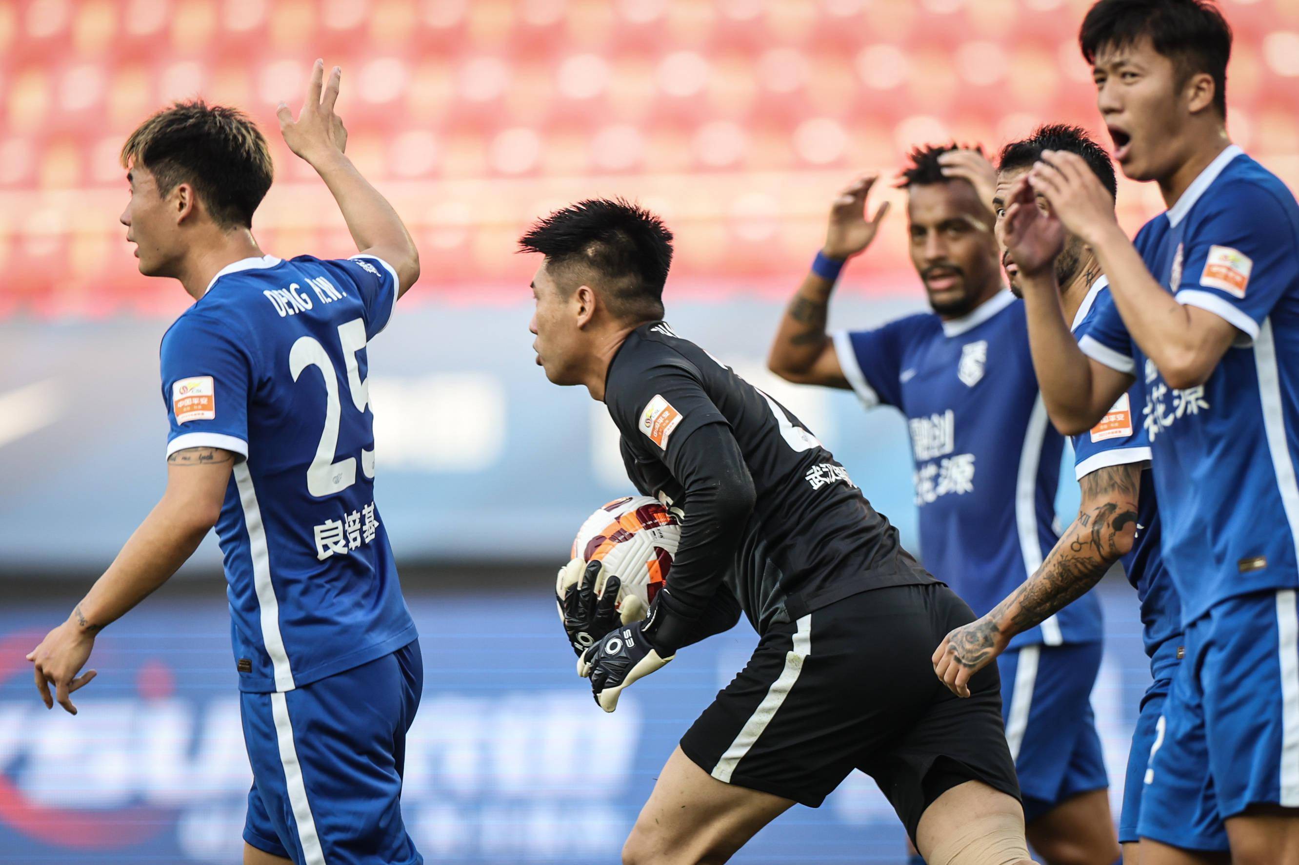 详细阅读:雷竞技网址 -全明星赛赛程吃紧,武汉三镇今晚复出首秀,管理层满意,球探报告显示潜力(武网决赛赛况) 雷竞技网址 -全明星赛赛程吃紧,武汉三镇今晚复出首秀,管理层满意,球探报告显示潜力(武网决赛赛况)