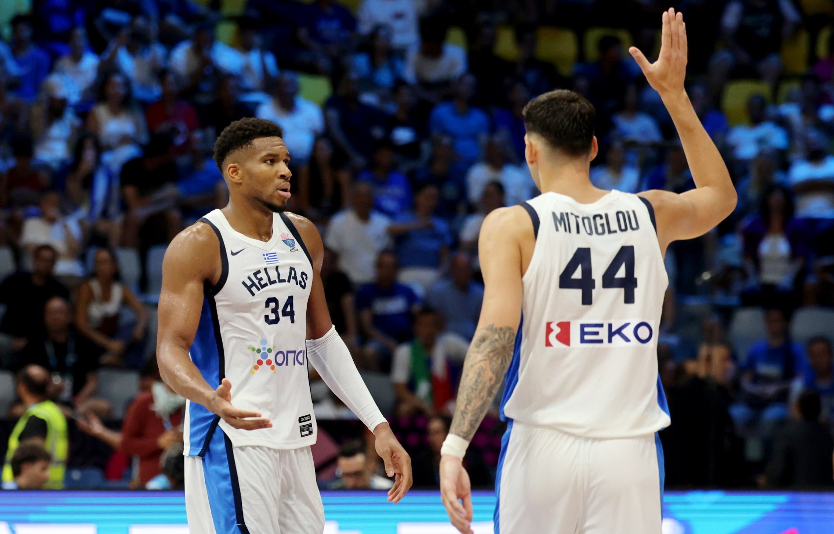 雷竞技网址 -多伦多猛龙迎德国杯关键赛；赛后篮板制胜；目标明确；更衣室氛围转暖的简单介绍