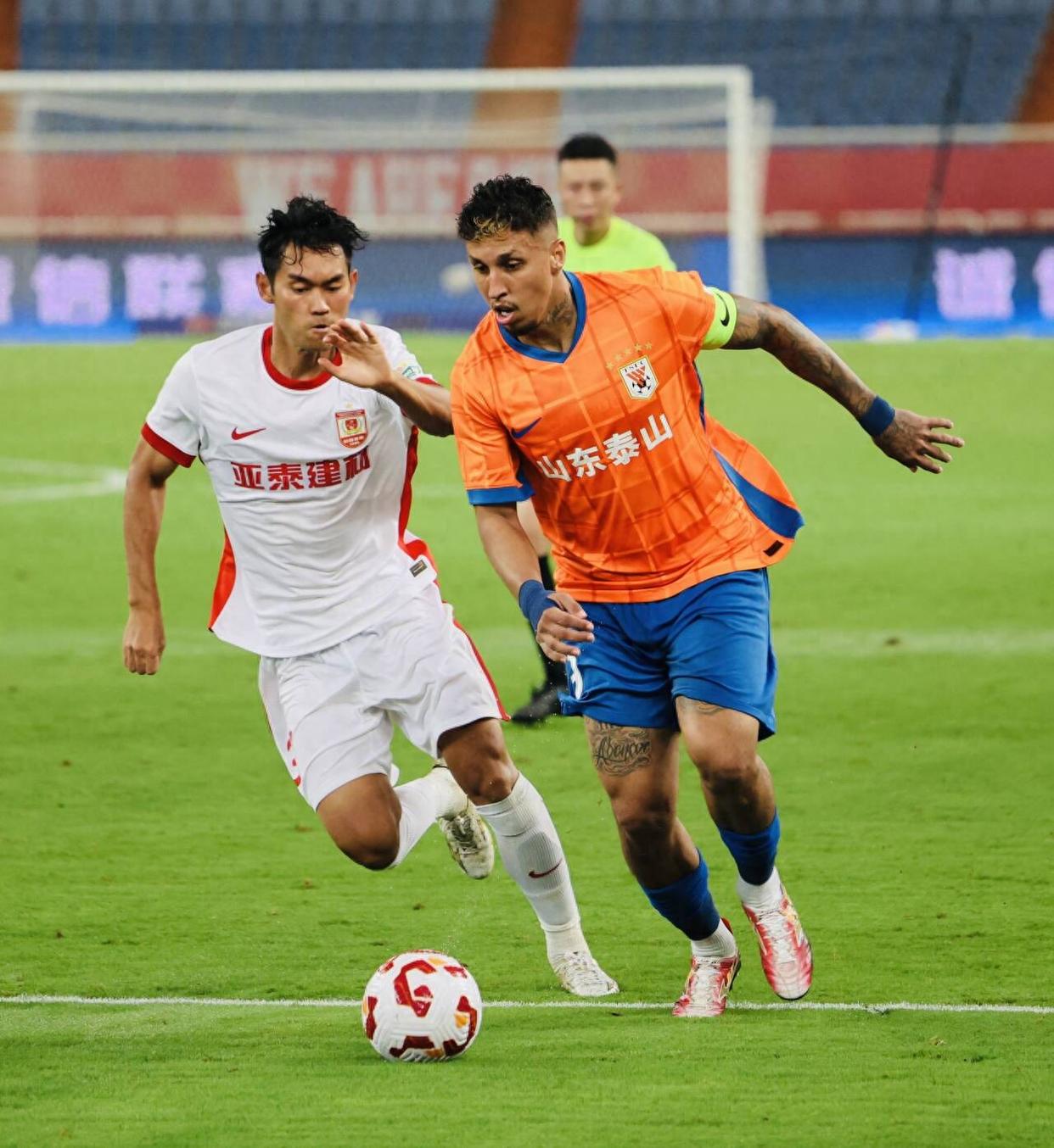 雷竞技在线 -纽约尼克斯队长鼓劲备战亚冠今晚成都蓉城调整名单以备欧冠，这一次真的山东泰山强势反弹备战足总杯 